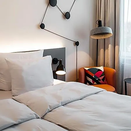 Pentahotel Hotel