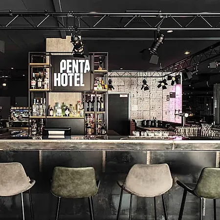 Pentahotel Hotel 4*