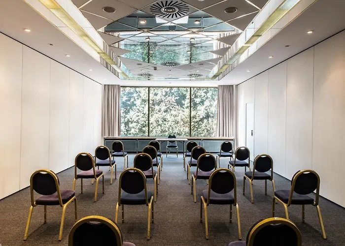 호텔 Pentahotel 4*